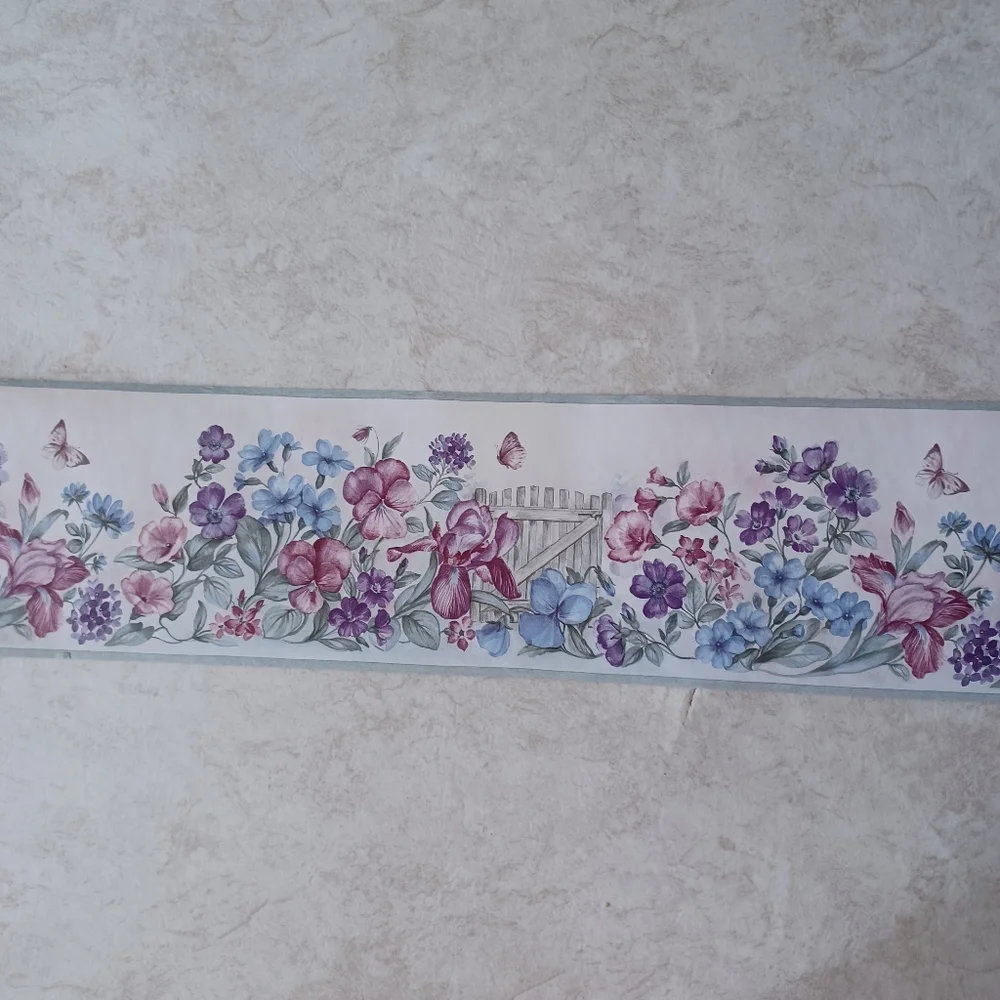 Wallpaper Border Garden & Butterfly